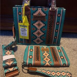 Wrangler Tote/Handbag with Wide Guitar Strap and Marching Wallet (NEW)